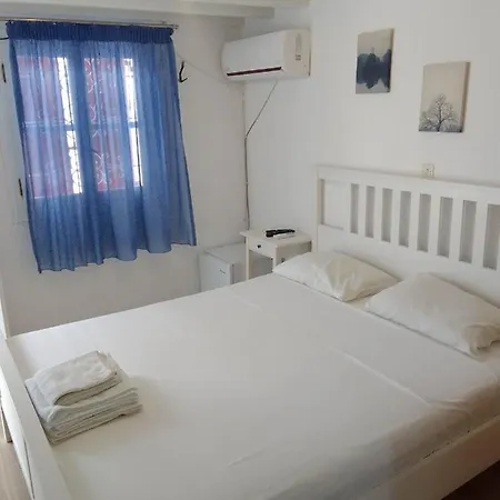 Guest house Nikolas And Appartments