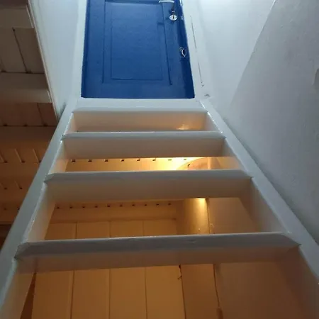 Nikolas And Appartments Guest house